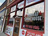 Trinidad Smokehouse outside