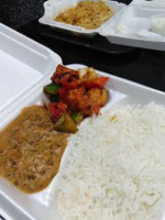 Yeti Spice Grill food