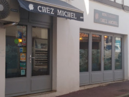 chez Michel outside