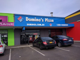 Domino's Pizza outside