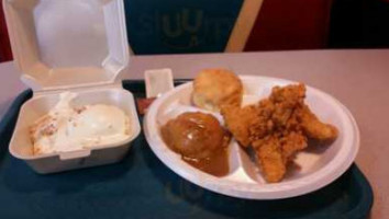 Umphy's Chicken And Biscuits food
