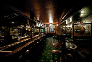 Finnegan's Irish Pub inside