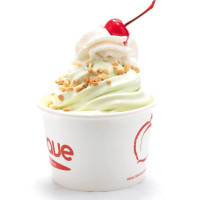 Peachwave Frozen Yogurt food