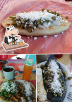 Tlacoyos DoÑa Celia food