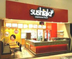 Sushiaki Japanese Food inside