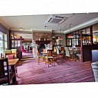 Brampton Hut Brewers Fayre inside