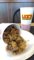 Lee's Famous Recipe Chicken food