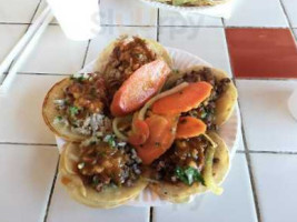 La Lumbre Tacos food