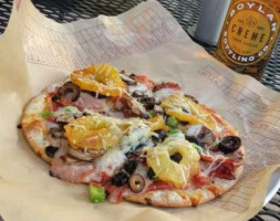 Mod Pizza food