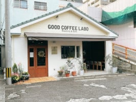 Good Coffee Labo Roastery Café outside