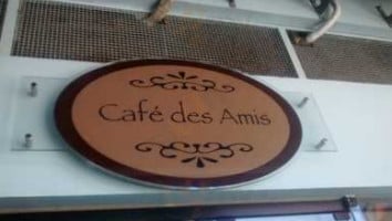 Cafe Des Amis inside