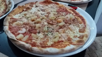 Pizzaria Bella Napoli food