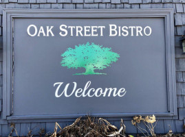 Oak Street Bistro food