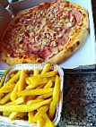 As De Pizzas food
