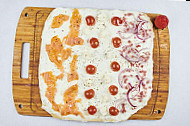 Simela Pizzeria & Focacceria food