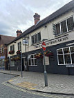 Carpenters Arms outside