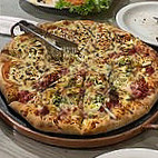 Dom Brito Pizzeria food