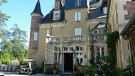 Chateau le Haget Restaurant outside