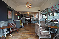The Rose and Crown inside
