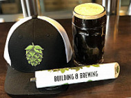 Building 8 Brewing inside