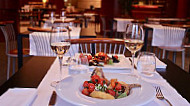 Il Cairoli Bar Restaurant By “una Cucina” food