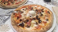 L'angolo Di Paolo Pizzeria&hamburgeria food