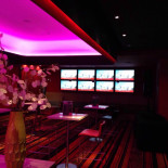 Set Cafe & Bar Dentro