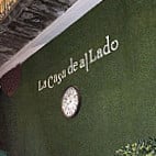 La Casa De Al Lado inside