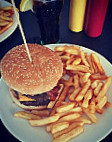 Iani Burger Iani Cafe food