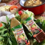 แจ่วฮ้อนบ้านสวนโนนสะอาด อมตะชลบุรี Comida