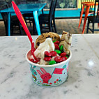 Berry Bear Frozen Yogurt food