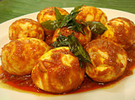 Singapore Rajah's Curry inside