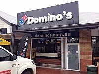 Domino's outside