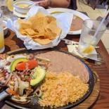 Dos Salsas Comida