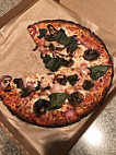 Snap Custom Pizza food