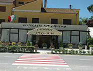 San Faustino outside