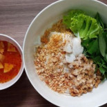 នំបញ្ចុក ៨រសជាតិ Comida