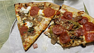 Enzo's Pizza food