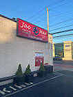 Jac Mao outside