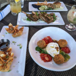 Treeline Kitchen Comida