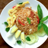 D’ Kak Ton Corner Dentro