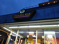 Taco Del Mar Ballard West inside