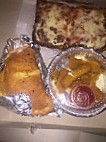 Armando's Pizza food