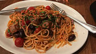 Linguini food