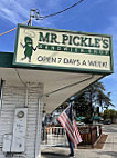 Mr. Pickle's Sandwich Shop outside
