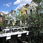 Amici Italian Restaurant, Courtyard & Wine Bar Kennington outside