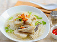 Fresh Fish Head Mee Hoon Soup food