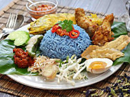 Nasi Kerabu Pjs Taman Medan food