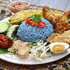 Nasi Kerabu Pjs Taman Medan food