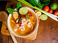 Iexora Tomyam food